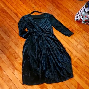 Velvet Deep Green dress